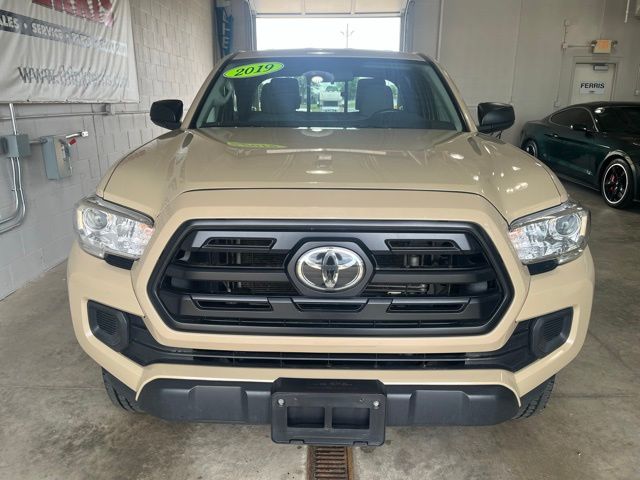 2019 Toyota Tacoma SR photo