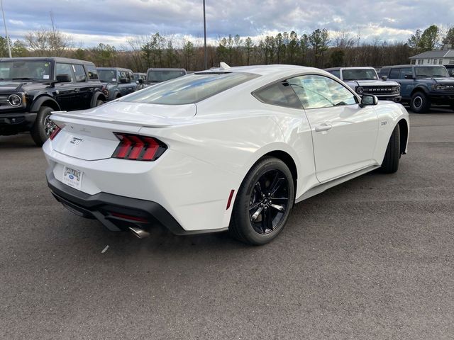 2025 Ford Mustang GT 3