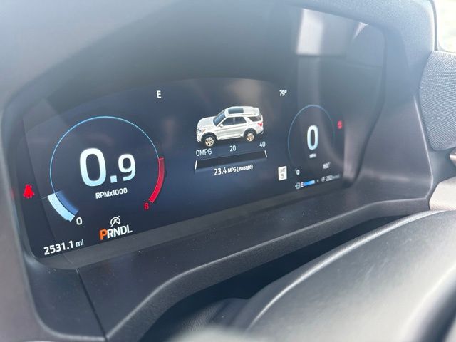 2025 Ford Explorer Active:B02485