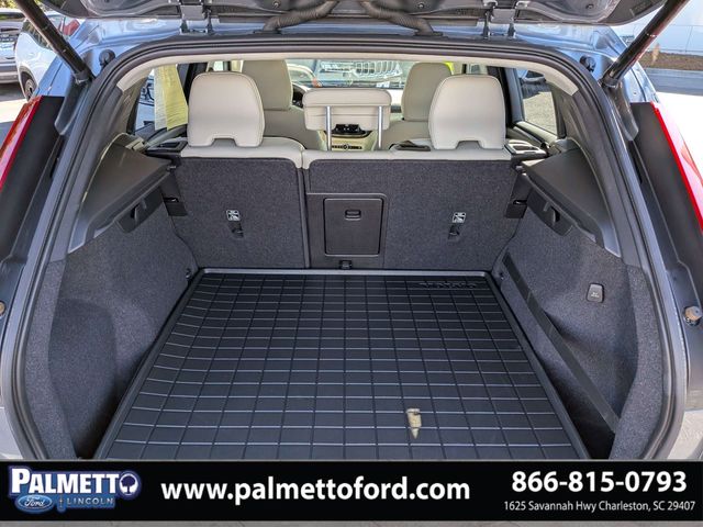 used 2019 Volvo XC40 car, priced at $22,998