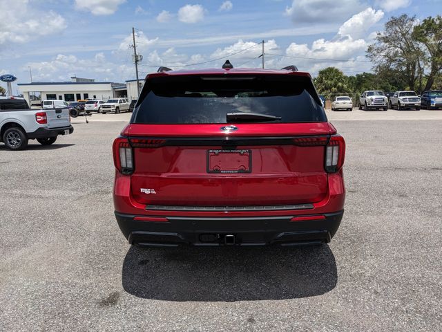 2026 Rapid Red Metallic Tinted Clearcoat Ford Explorer ST-Line RWD SUV