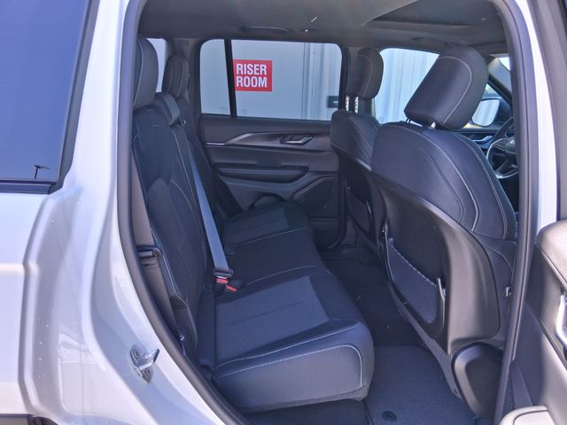 New 2026 White Jeep Laredo X image 23