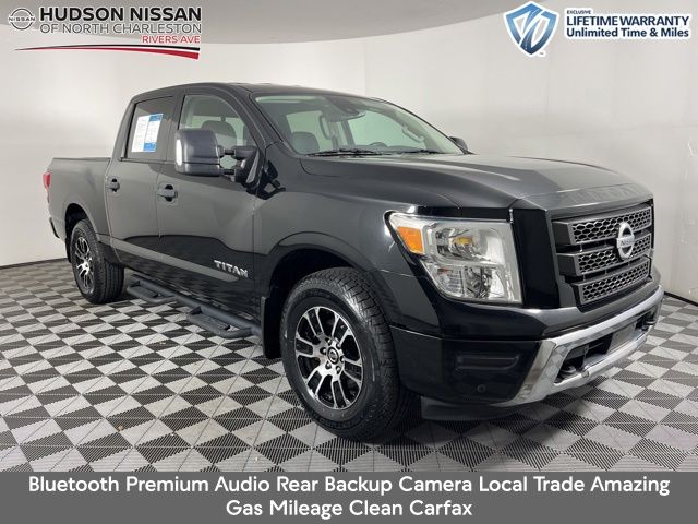 2022 Nissan Titan SV Crew Cab 4WD