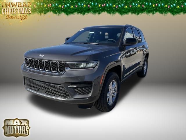 2025 Jeep Grand Cherokee  3