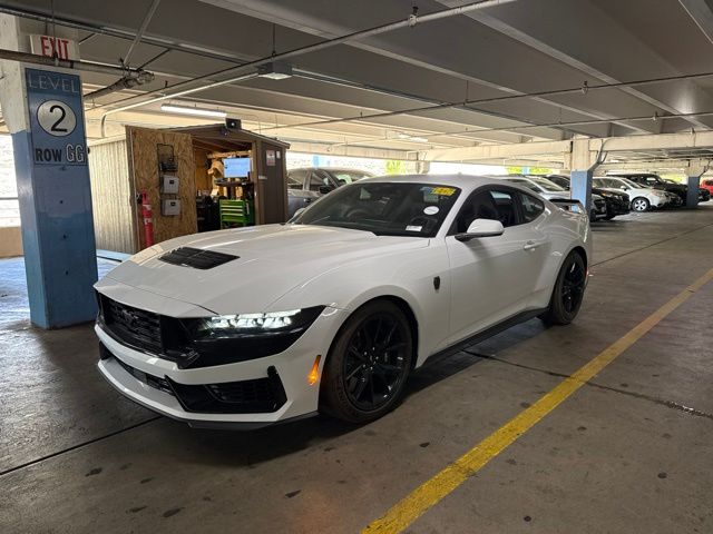 Oxford White 2025 Ford Mustang Dark Horse Fastback RWD Coupe Rear-Wheel Drive 6-Speed Manual
