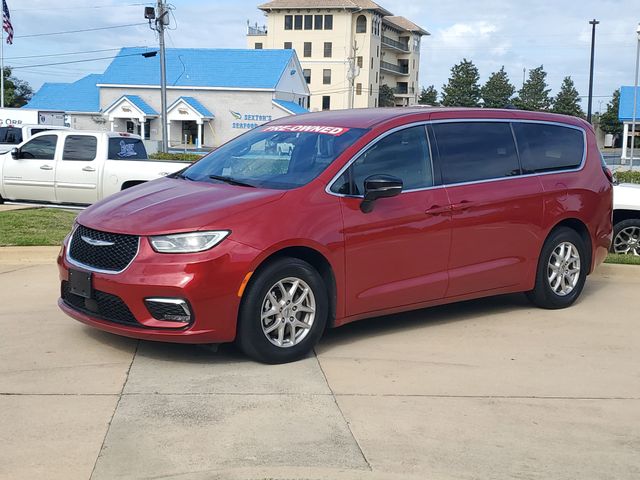 Red Hot Pearlcoat 2025 Chrysler Pacifica Select FWD Minivan Front-Wheel Drive 9-Speed Automatic