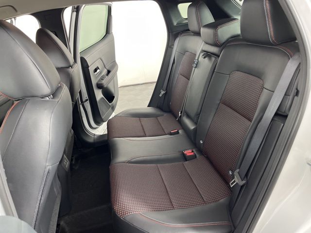 2025 Aspen White Tricoat Nissan Kicks SR FWD SUV