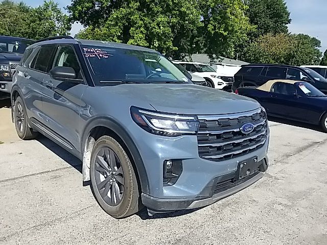 Used 2025 Ford Explorer SUV