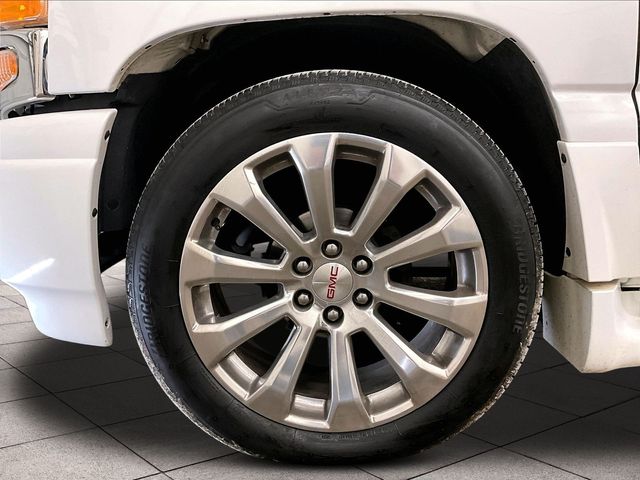 2006 GMC Yukon XL Denali White at Carlisle Cadillac Buick GMC