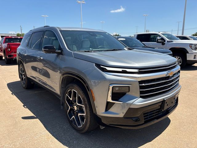 Sterling Gray Metallic 2026 Chevrolet Traverse SUV / Crossover Four-Wheel Drive 8-Speed Automatic