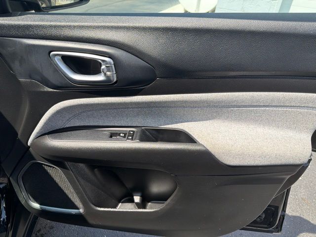 Used 2024 Black Jeep Latitude image 38
