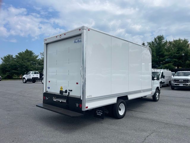 2026 Ford E-Series E-450 SD