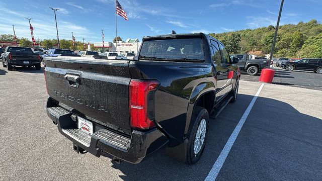 2025 Toyota Tacoma SR5 - Photo 7