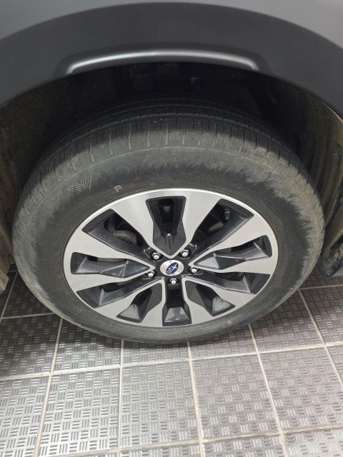 2024 Subaru Outback Limited White at Sutliff Volkswagen