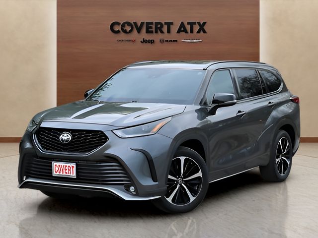 Used Car 2022 Toyota Highlander  Xse For Sale Under $35,000 In Austin, Texas