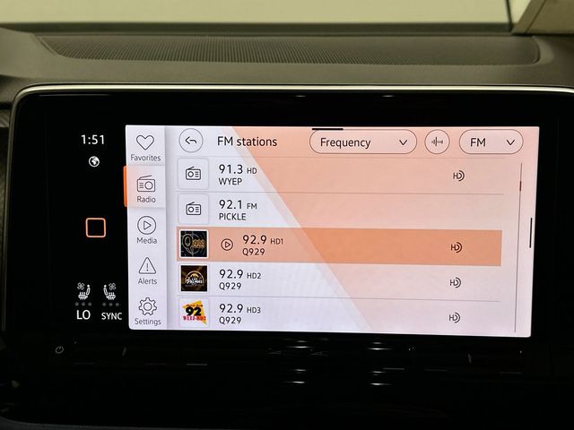 2026 Volkswagen Atlas 2.0T Peak Edition White/off-white at Luther Ford