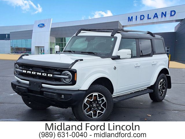 2023 Ford Bronco Outer Banks 4-Door 4WD