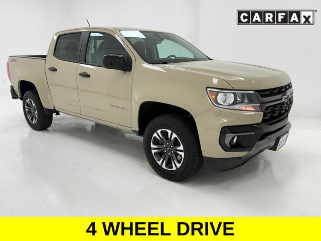 Sand Dune Metallic 2022 Chevrolet Colorado Pickup Truck Four-Wheel Drive 8-Speed Automatic