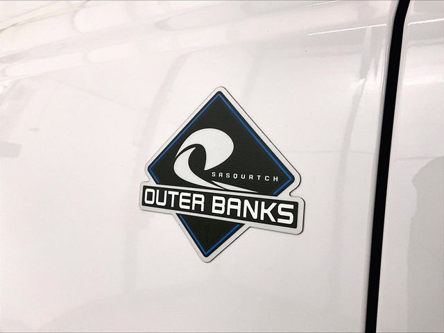 2023 Ford Bronco Outer Banks White at Bob Ruth Ford