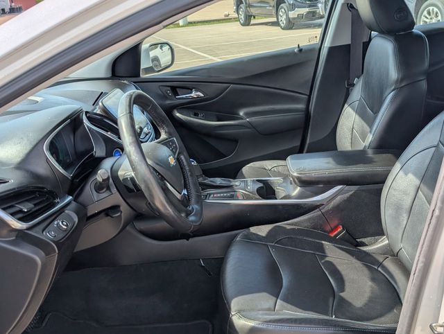 Used 2017 White Chevrolet Premier image 13