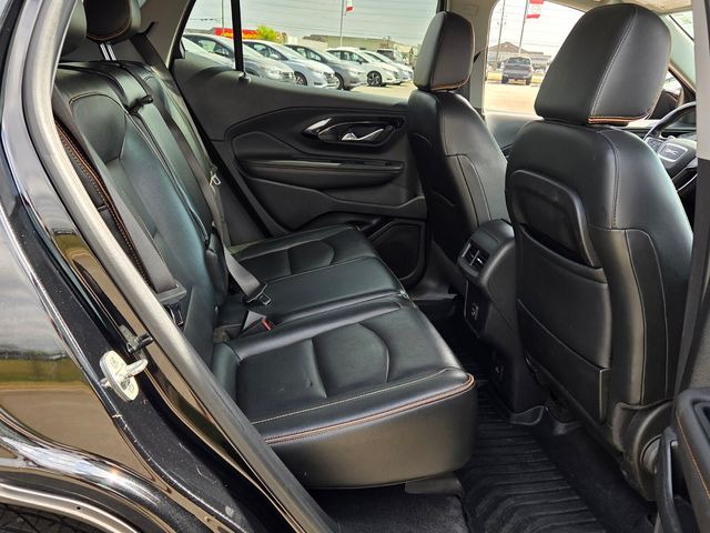 Used 2022 Black GMC AT4 image 17