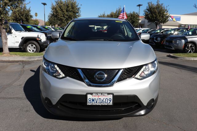 2019 Nissan Rogue Sport S 2