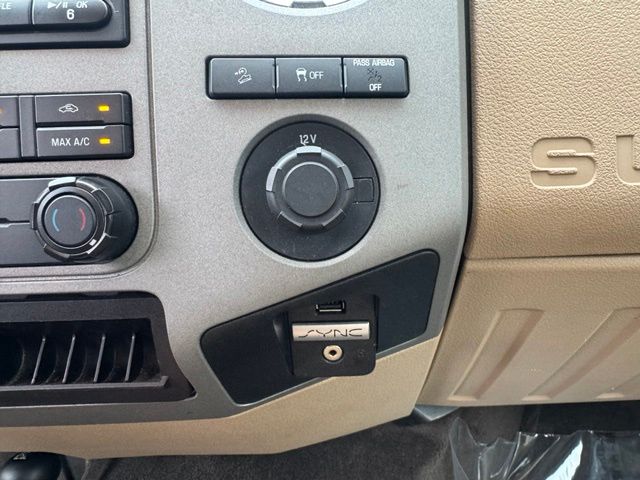 Used 2016 White Ford XLT image 30