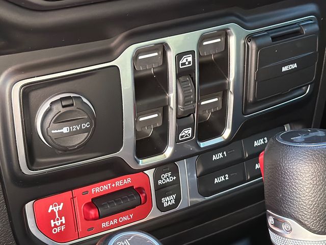 Used 2021 Green Jeep Unlimited Rubicon image 26