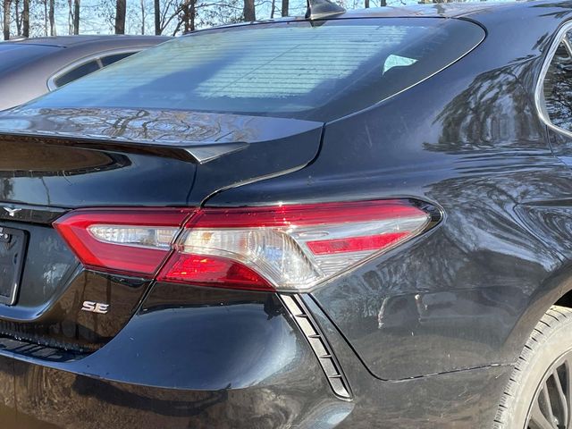 2019 Toyota Camry L 11