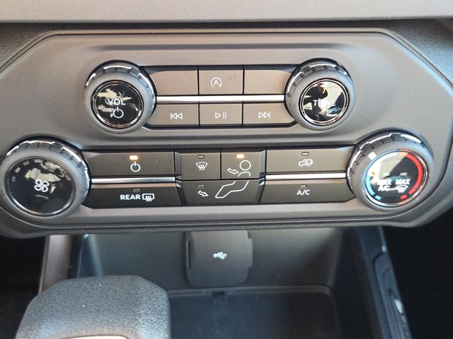 New 2025 White Ford Base image 19