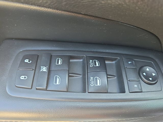 Used 2019 Bright White Clearcoat Jeep Laredo E image 28
