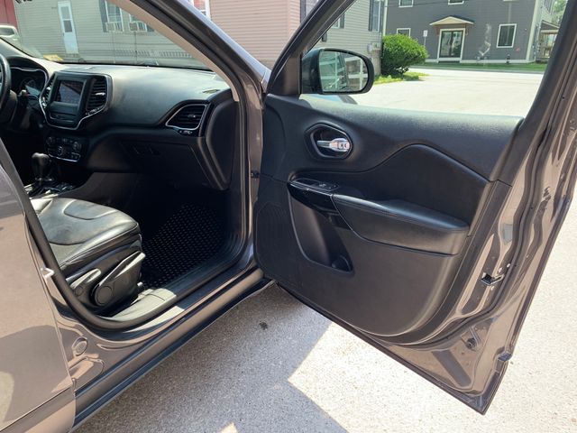 Used 2020 Jeep Cherokee SUV