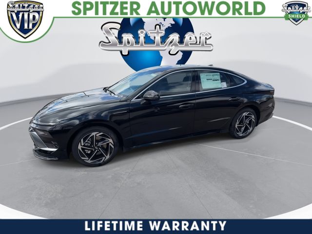 New 2026 Black Hyundai SEL Sport image 4