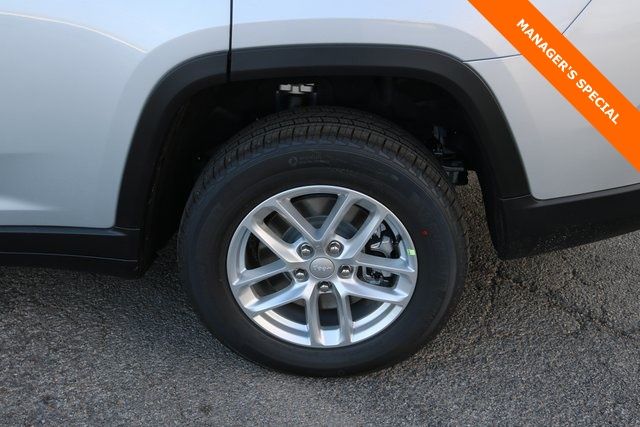 New Car 2025 Jeep Grand Cherokee L  Laredo X For Sale Under $35,000 In Austin, Texas