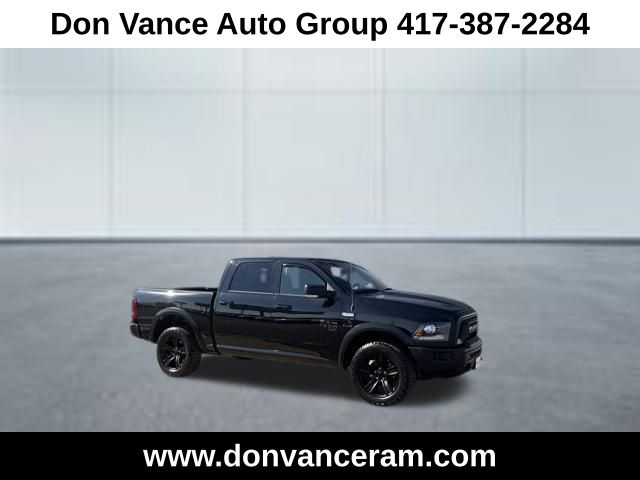 Diamond Black Crystal Pearlcoat 2022 RAM 1500 Classic Warlock Crew Cab 4WD Pickup Truck Four-Wheel Drive 8-Speed Automatic