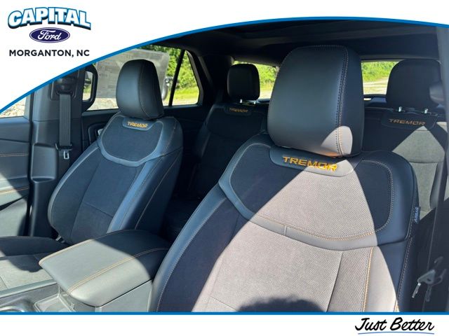 New 2026 White Ford Tremor image 24