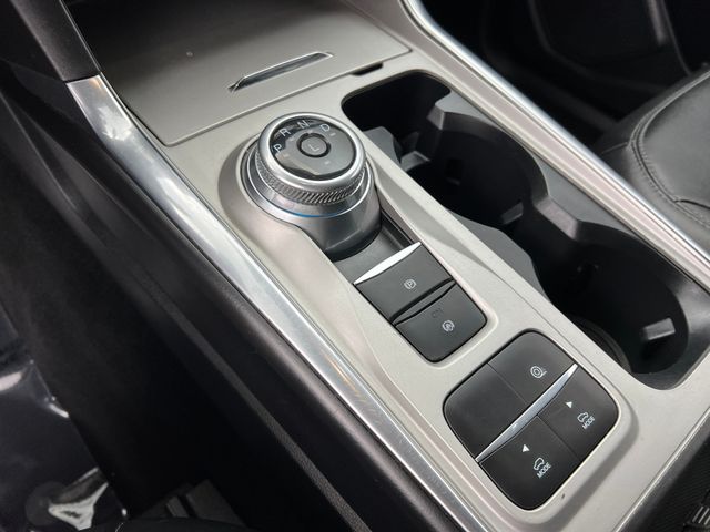 2022 Black Ford Explorer XLT RWD SUV