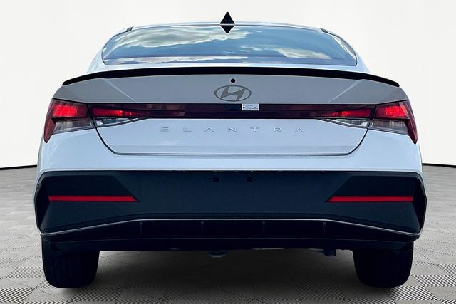 Used 2025 Hyundai Elantra For Sale in OLIVE BRANCH, MS