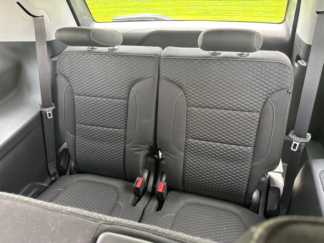 Used 2019 Dark Sky Metallic GMC SLE-2 image 13