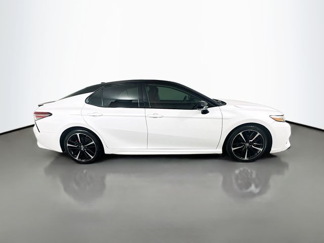 Thumbnail: 2019 Toyota Camry - 4