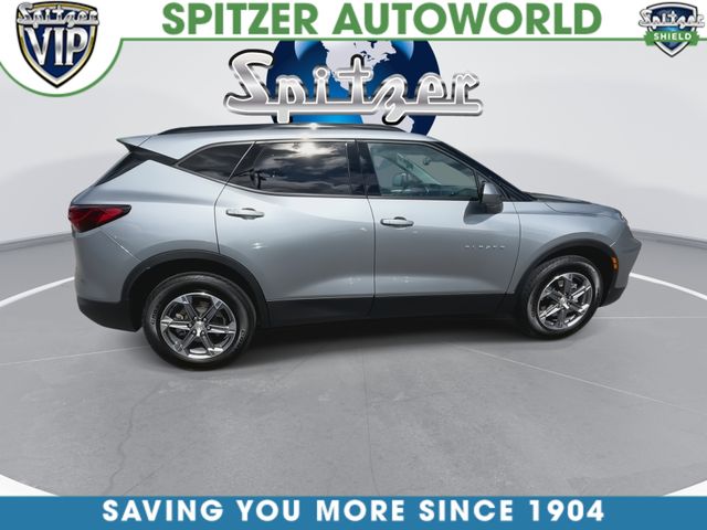 Used 2023 Gray Chevrolet LT image 9