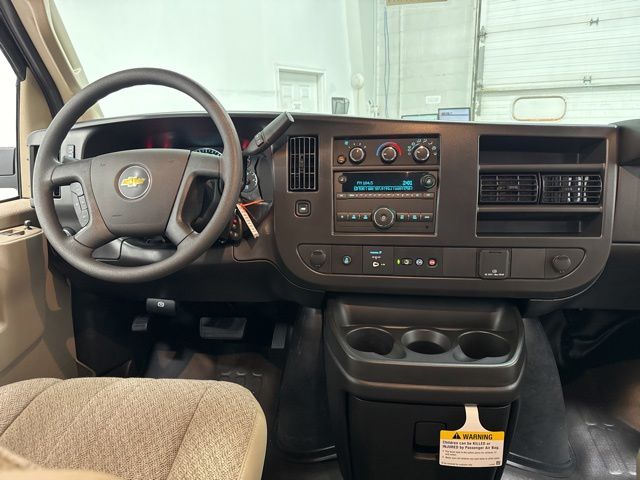 New 2026 Summit White Chevrolet Work Van image 24