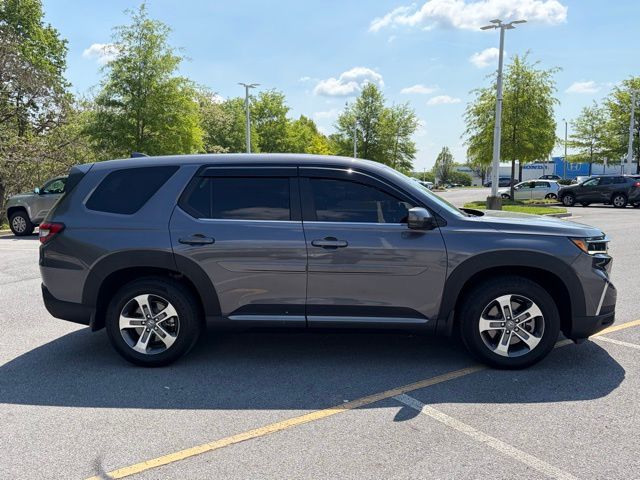 used 2025 Honda Pilot car, priced at $43,895