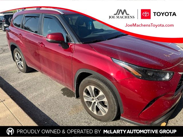 Red (Ruby Flare Pearl) 2023 Toyota Highlander SUV / Crossover All-Wheel Drive 8-Speed Automatic