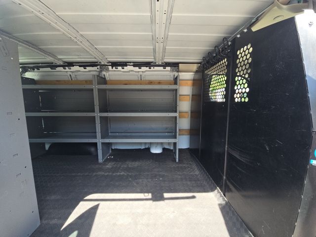 2022 GMC Savana 2500 Work Van:C02606