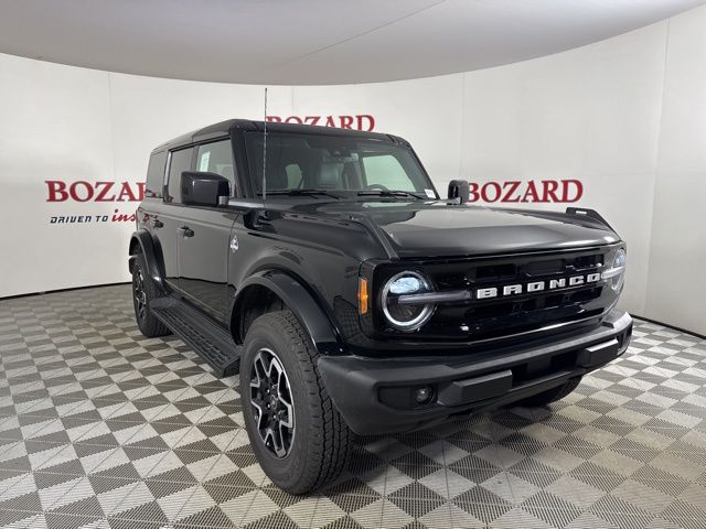 2025 Shadow Black Ford Bronco Outer Banks 4X4 SUV