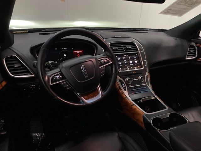 2019 Lincoln Nautilus Select