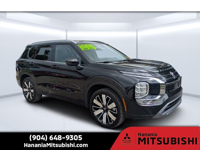 Black 2025 Mitsubishi Outlander SUV / Crossover Front-Wheel Drive Continuously Variable Transmission