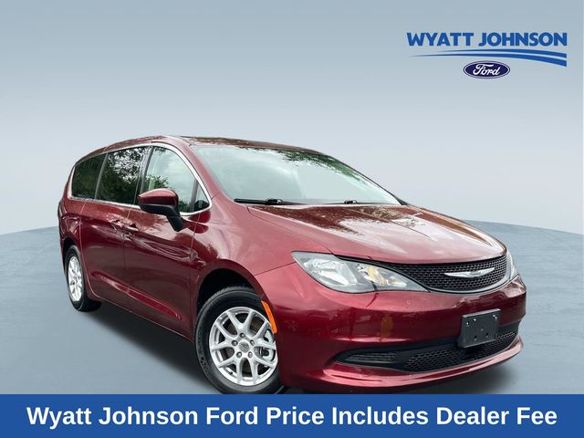 Velvet Red Pearlcoat 2022 Chrysler Voyager LX FWD Minivan Front-Wheel Drive 9-Speed Automatic