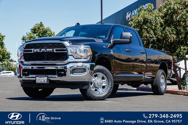 Diamond Black Crystal Pearlcoat 2023 RAM 3500 Pickup Truck Four-Wheel Drive 6-Speed Automatic